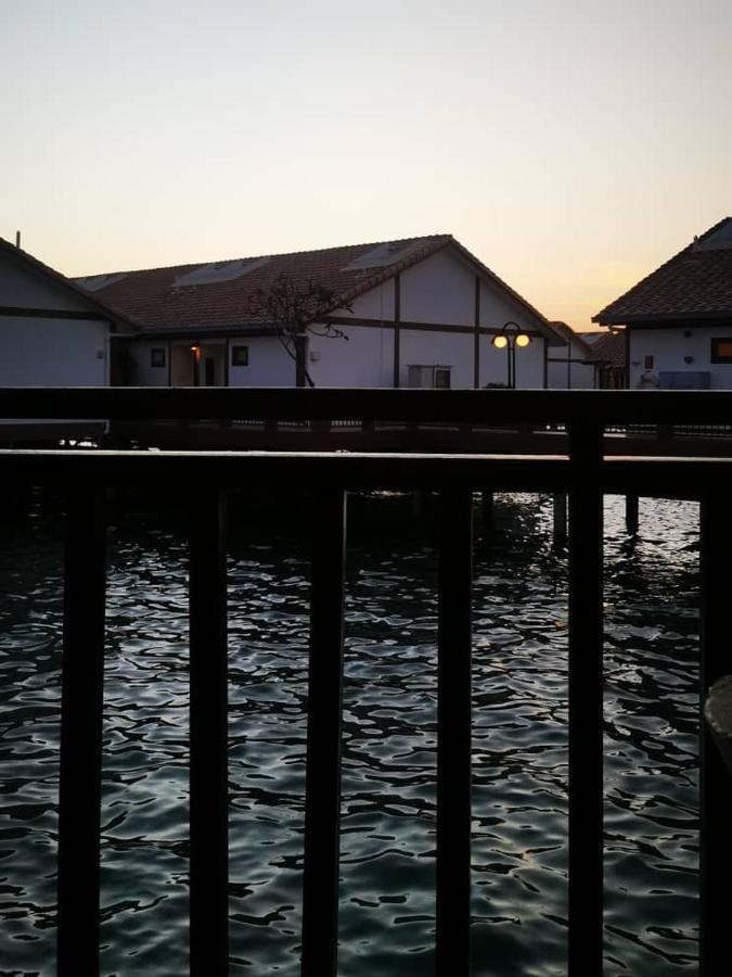 Water Chalet Port Dickson- Private Exterior foto